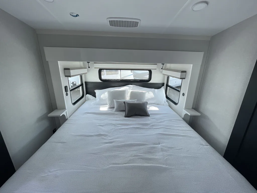 2026 Jayco Pinnacle 36FBTS, Photos photo 15