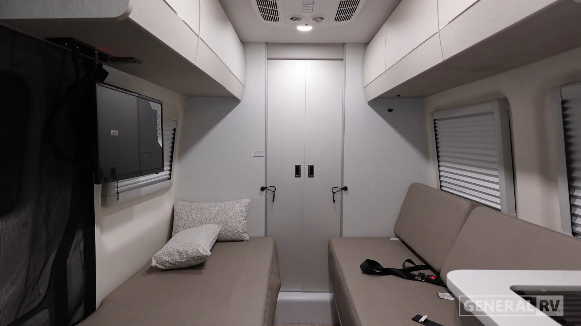 2027 Thor Motor Coach Sanctuary 19A - Photo 3