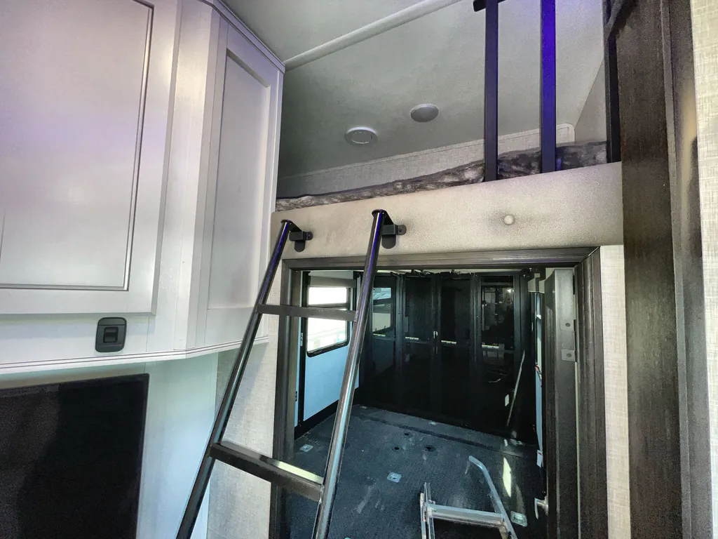 2024 Jayco Seismic Luxury Series 4113, Photos photo 19