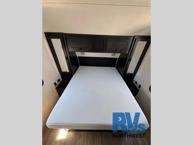 2022 Forest River Cherokee Grey Wolf 23MK - Photo 4