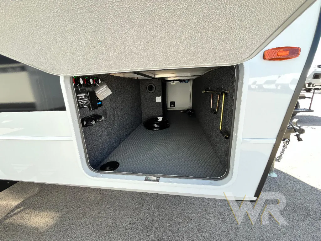 2026 Brinkley Model I 294, Photos photo 2