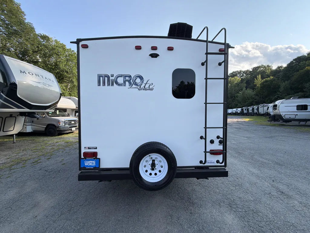 2018 Forest River Flagstaff Micro Lite 19KD, Photos photo 7