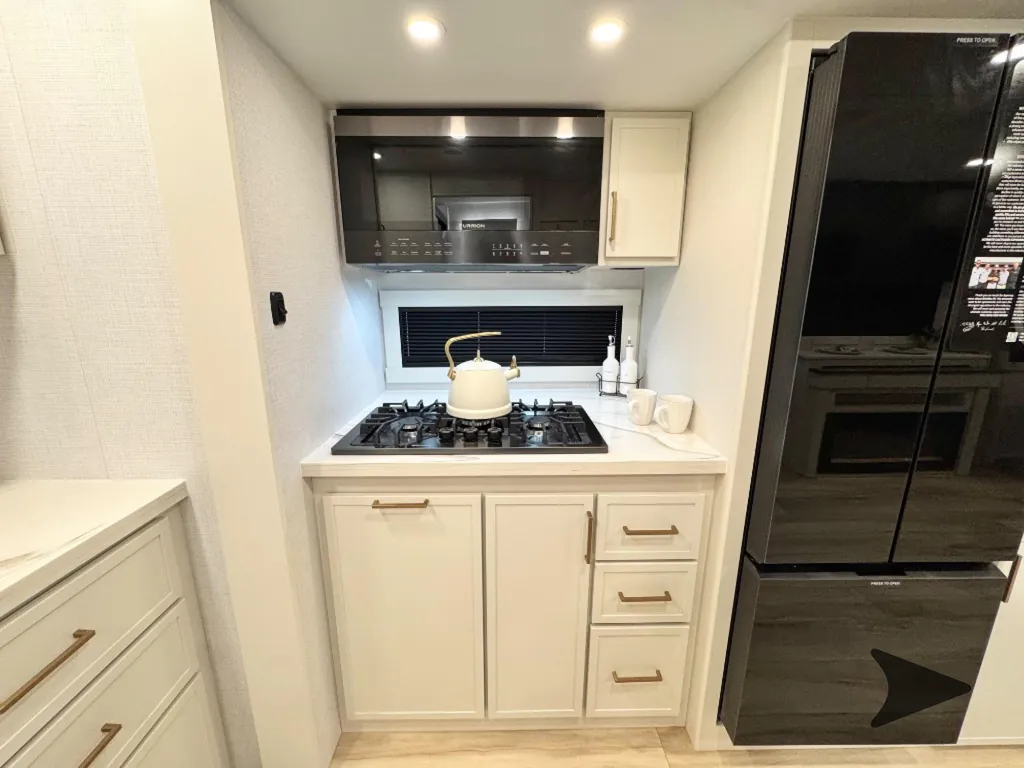 2026 Brinkley Model I 235, Photos photo 33