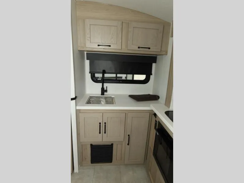 2025 Forest River RV Flagstaff E-Pro 15FBS - Photo 4