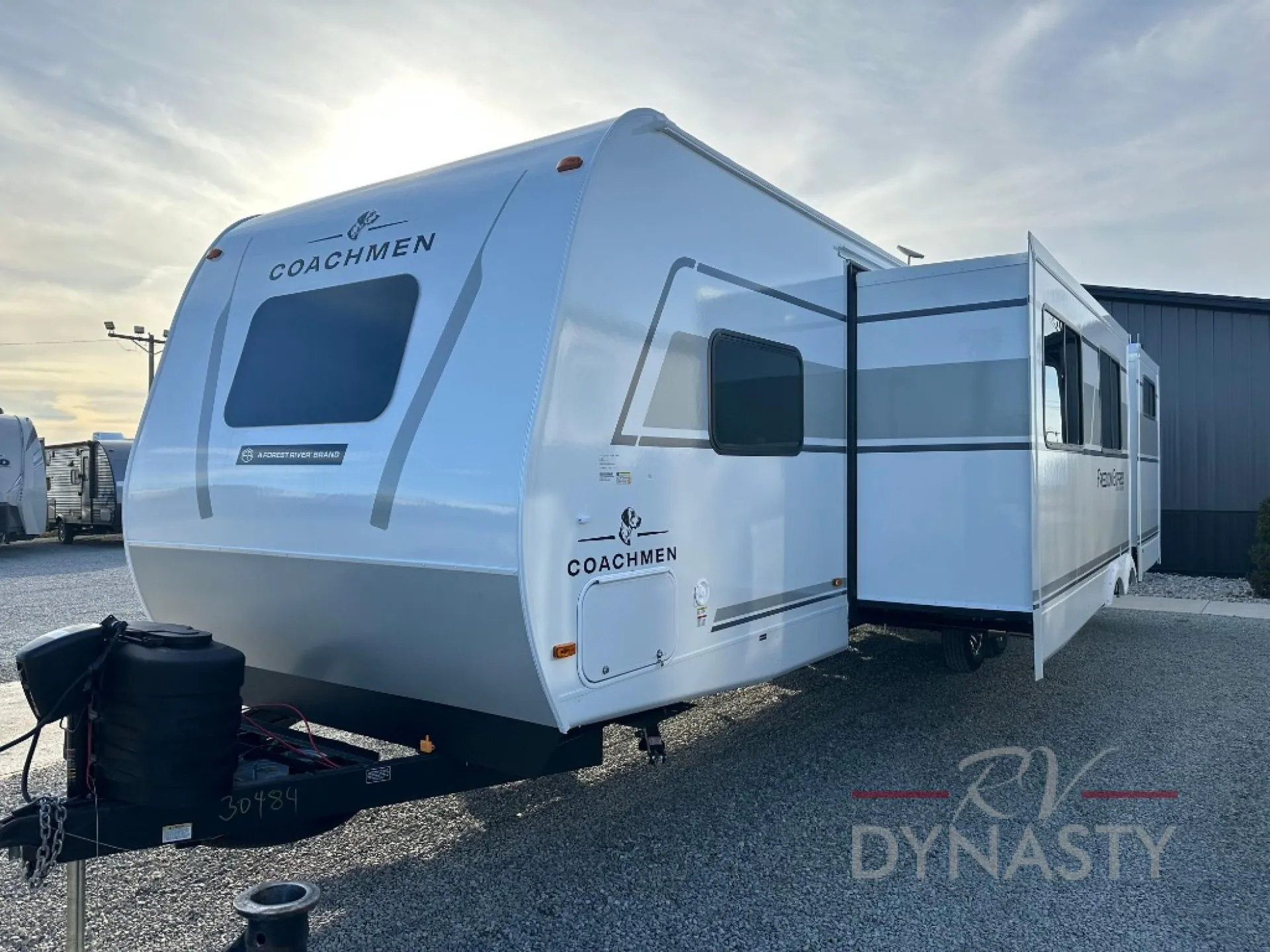 2025 Coachmen Freedom Express Select 31SE - Photo 3