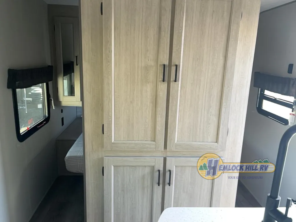 2026 Coachmen Catalina Legacy Edition 273DBHCK, Photos photo 22