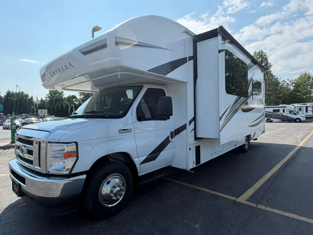 2023 Entegra Coach Odyssey 30Z - Photo 4