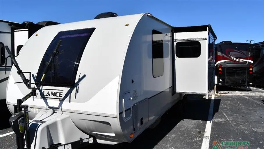 2021 Lance Lance Travel Trailers 2445 - Photo 2