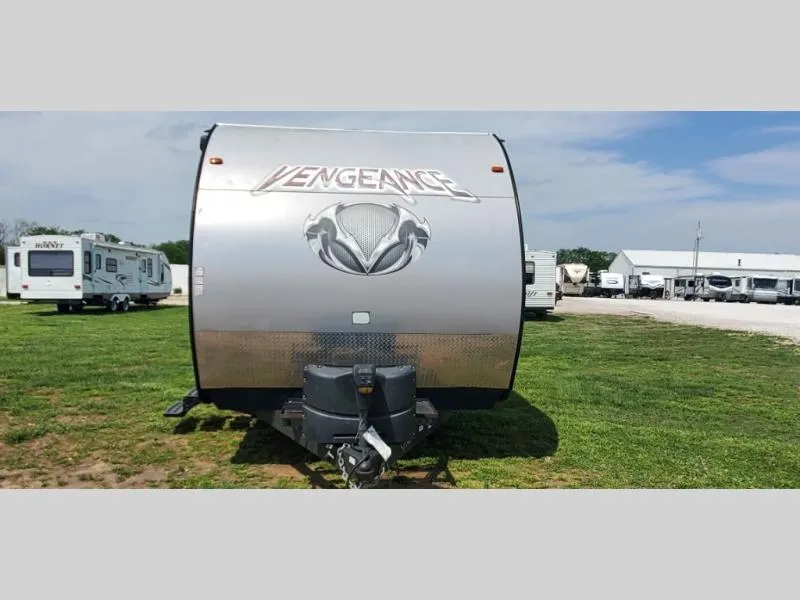 2017 Forest River Vengeance Super Sport 25V - Photo 4