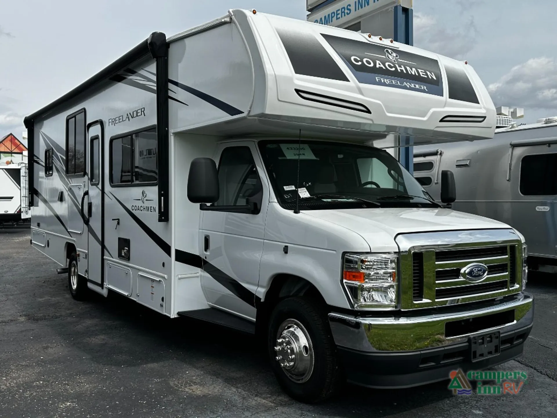 2026 Coachmen Freelander 29KB Ford - Photo 2