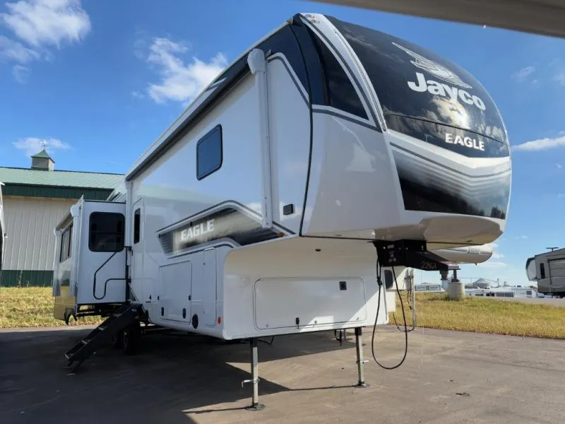 2026 Jayco Eagle 321RSTS - Photo 2