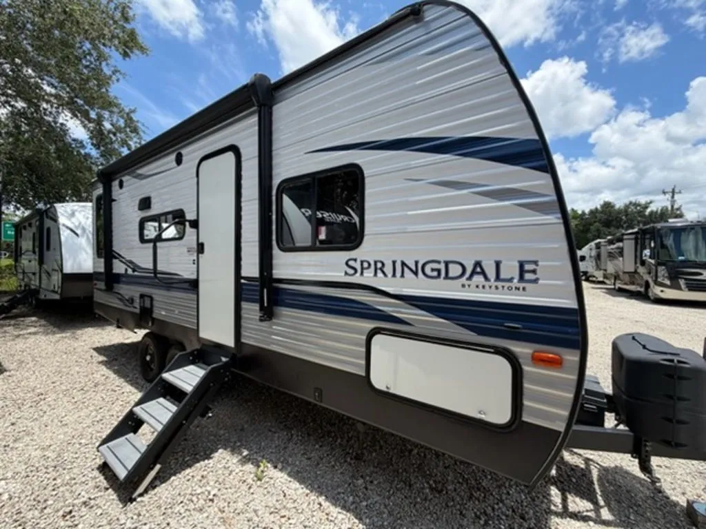 2021 Keystone Springdale 220RD - Photo 2