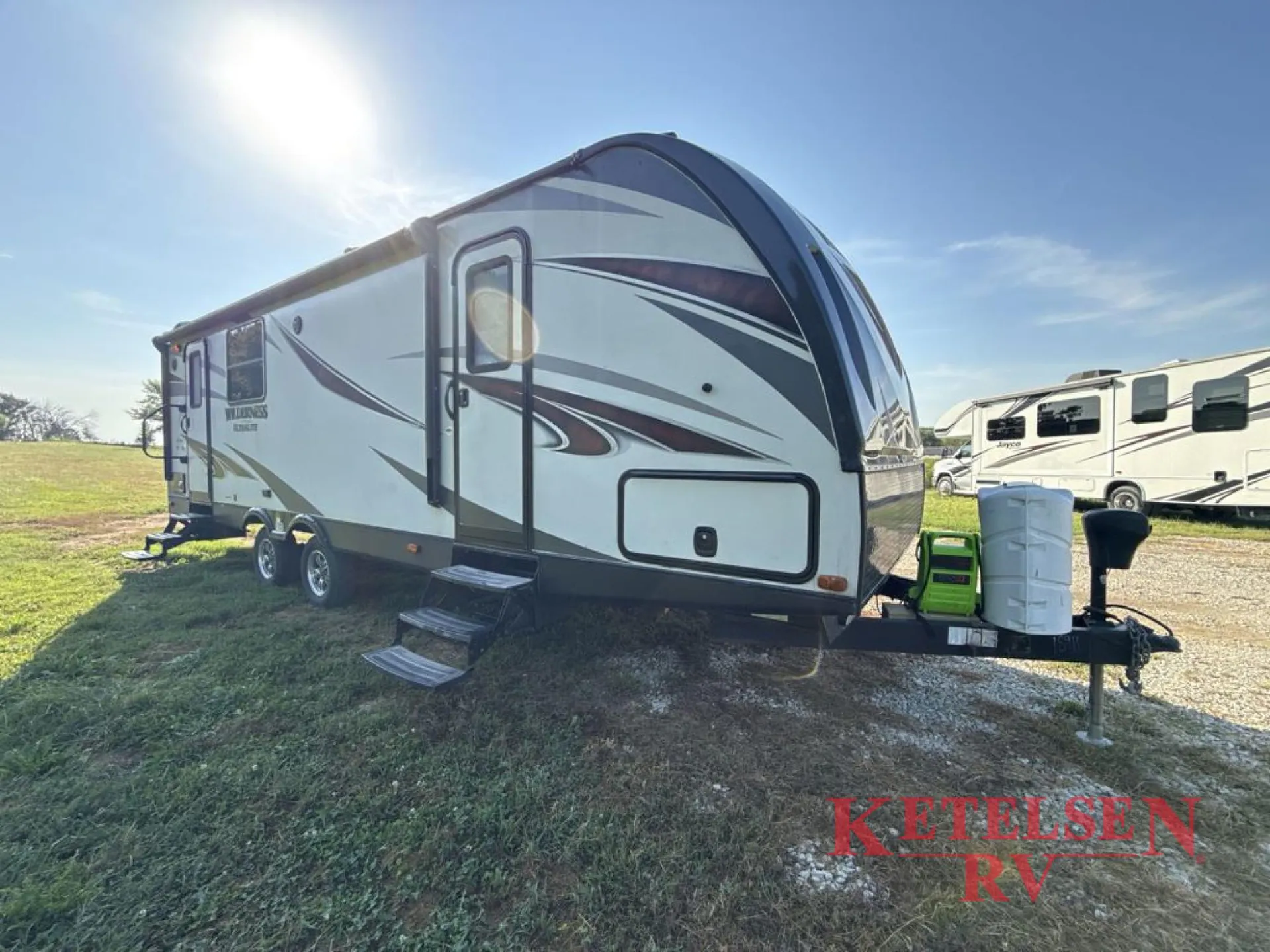 2017 Heartland Wilderness 2575 RK - Photo 2