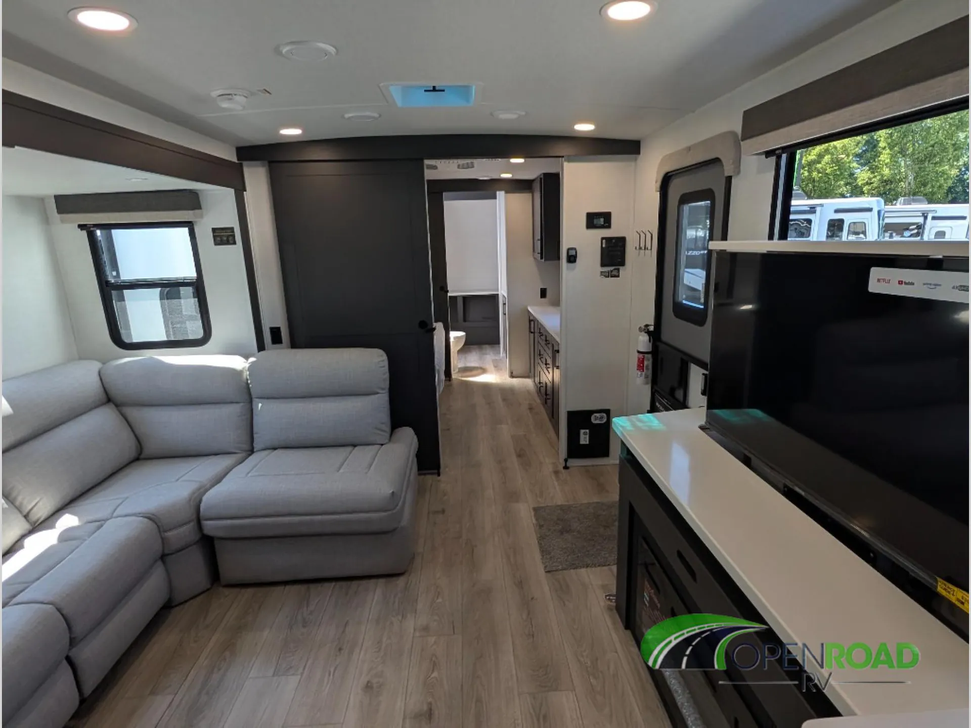 2027 Forest River RV Rockwood Ultra Lite 2711RK - Photo 3