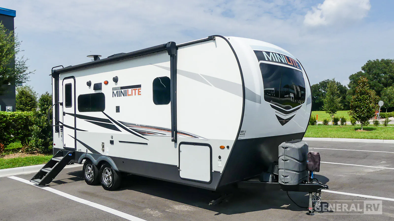 2022 Forest River Rockwood Mini Lite 2205S - Photo 2