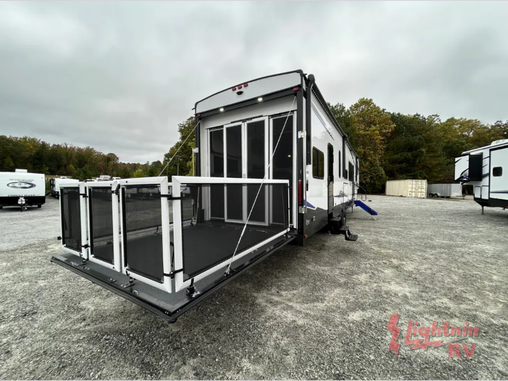 2026 Forest River Vengeance Rogue Armored 4015, Photos photo 10
