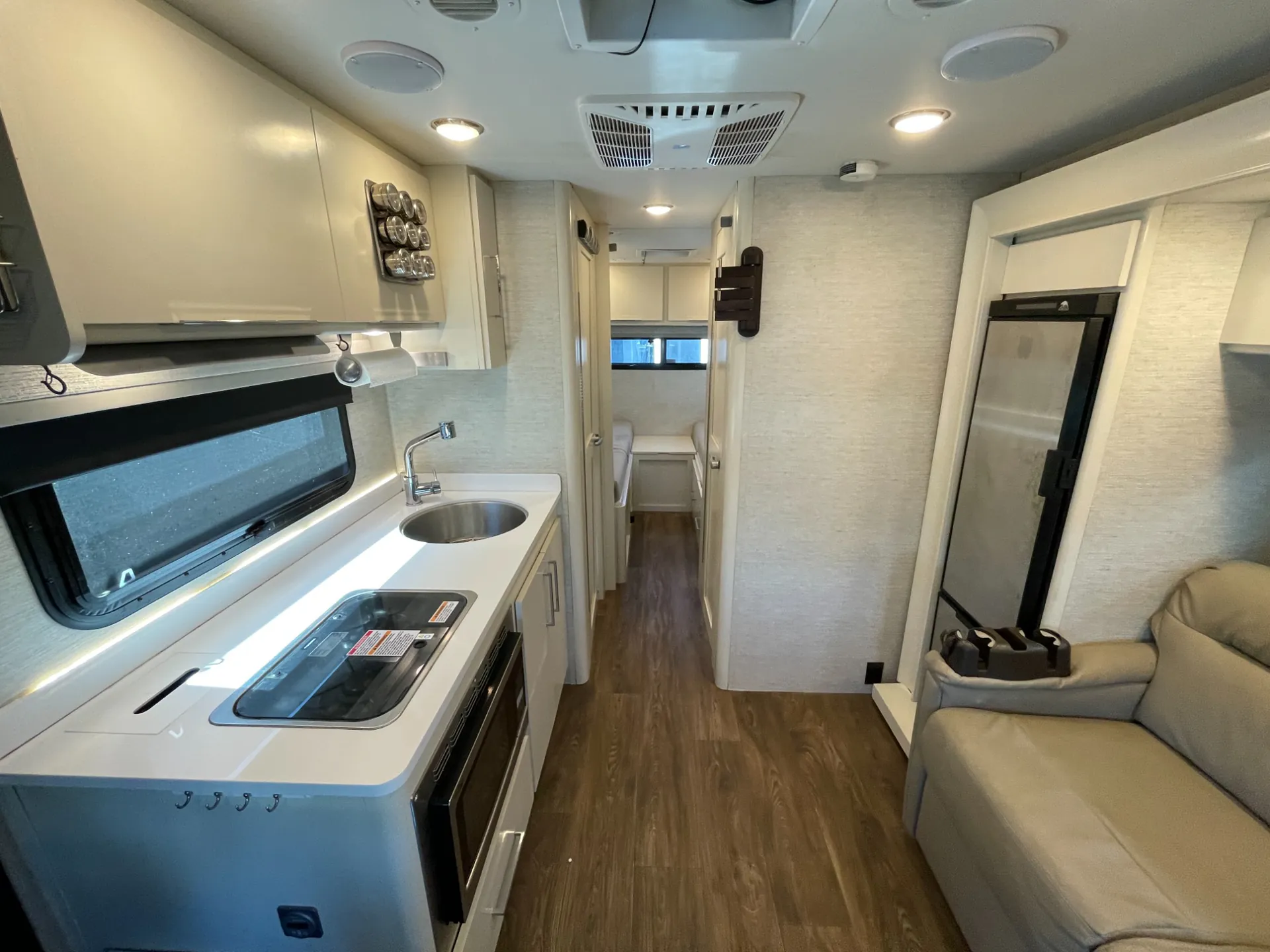 2020 Tiffin Wayfarer 24 TW dealer photo 1 from Camping World