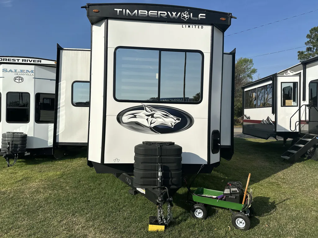 2024 Forest River Cherokee Timberwolf 39NA, Photos photo 4