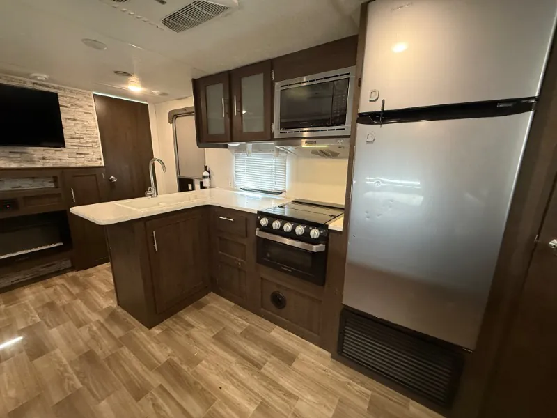 2020 Forest River Wildwood 263BHXL — Photo 7