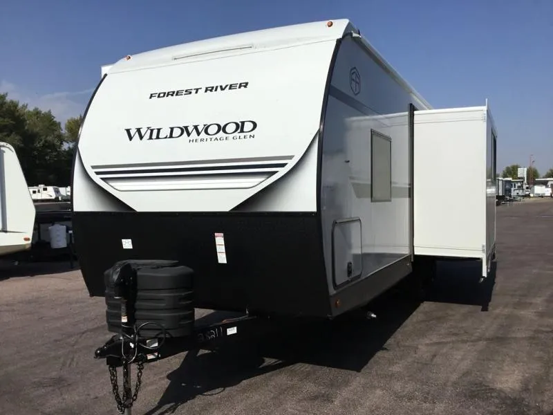 2026 Forest River RV Wildwood Heritage Glen Hyper-Lyte 24RBHL - Photo 3