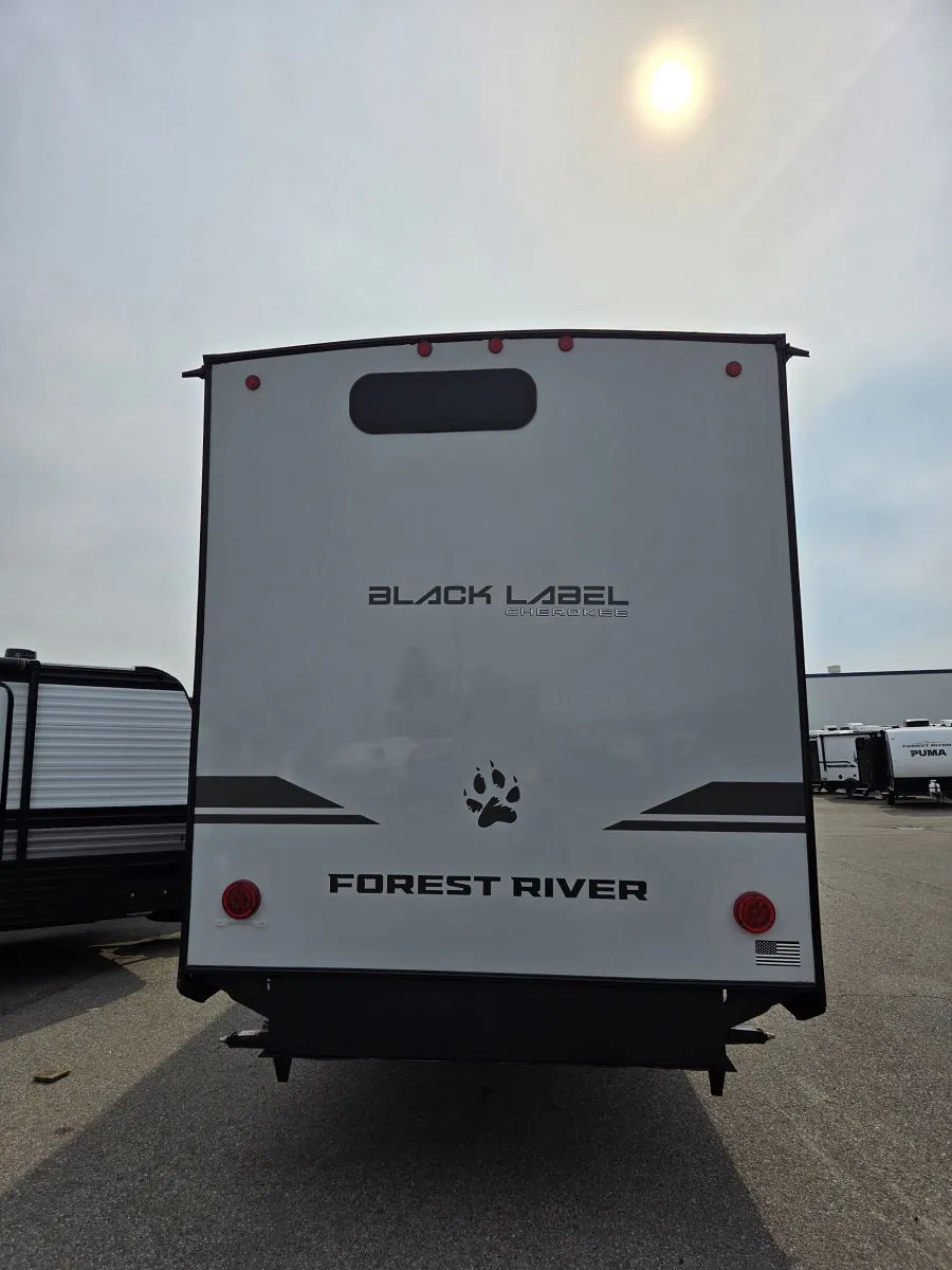 2027 Forest River Cherokee Black Label 39HBABL, Photos photo 4