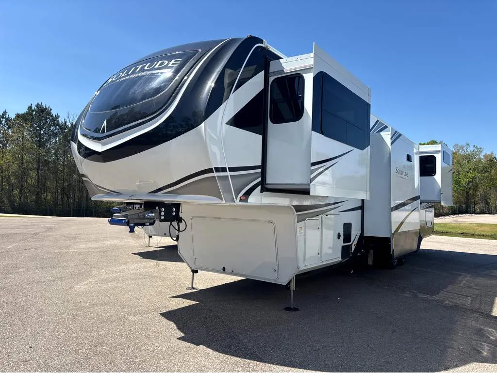 2026 Grand Design Solitude 380FL - Photo 4