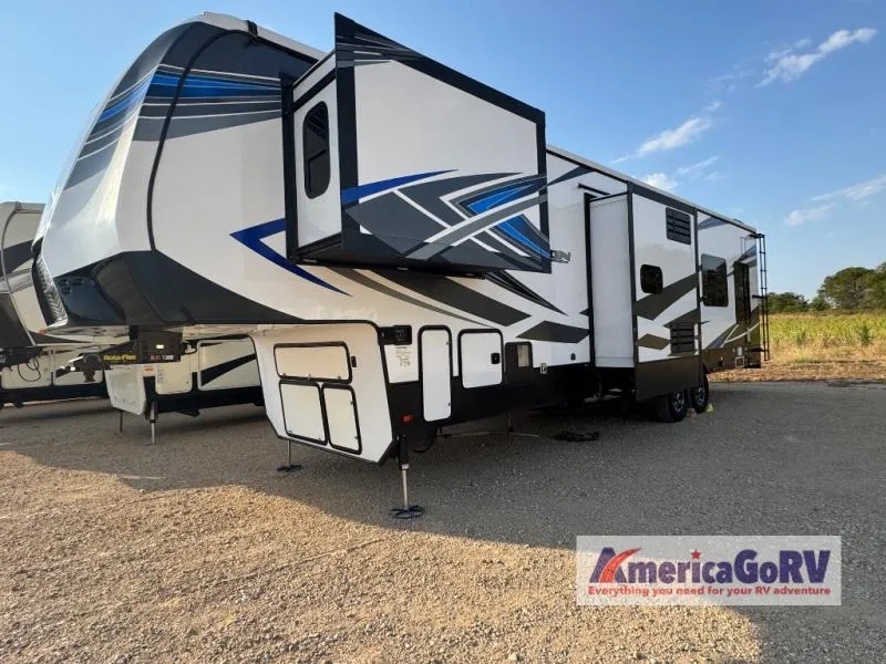 2021 Keystone Fuzion 373 - Photo 3
