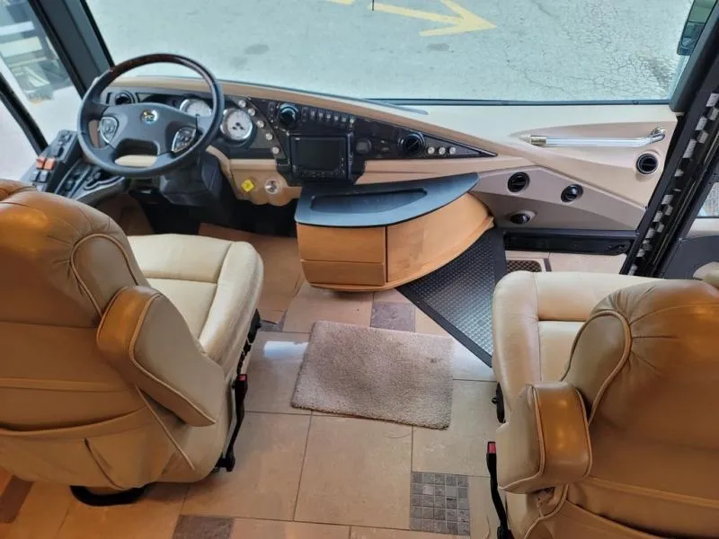 2009 American Coach Heritage 45B - Photo 3