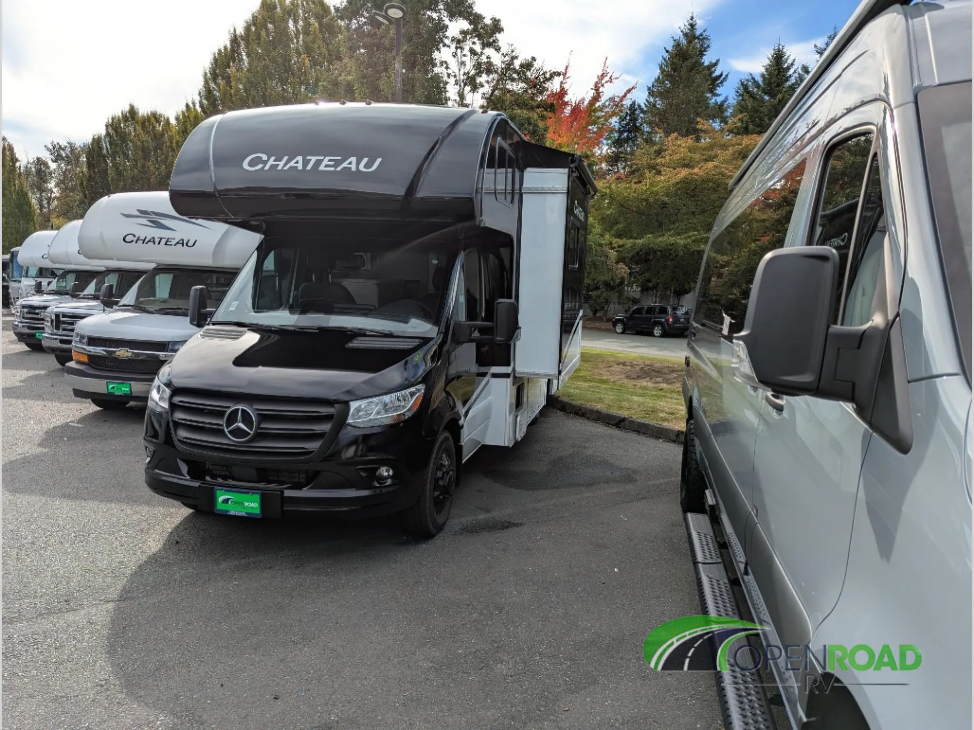2026 Thor Motor Coach Chateau 24LV - Photo 4