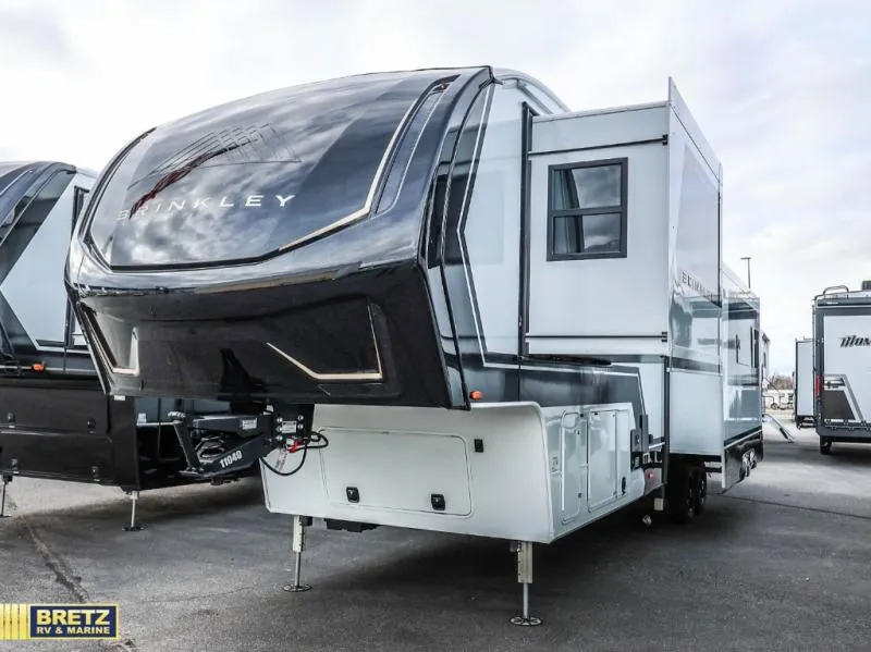 2026 Brinkley Model Z 3515 - Photo 4