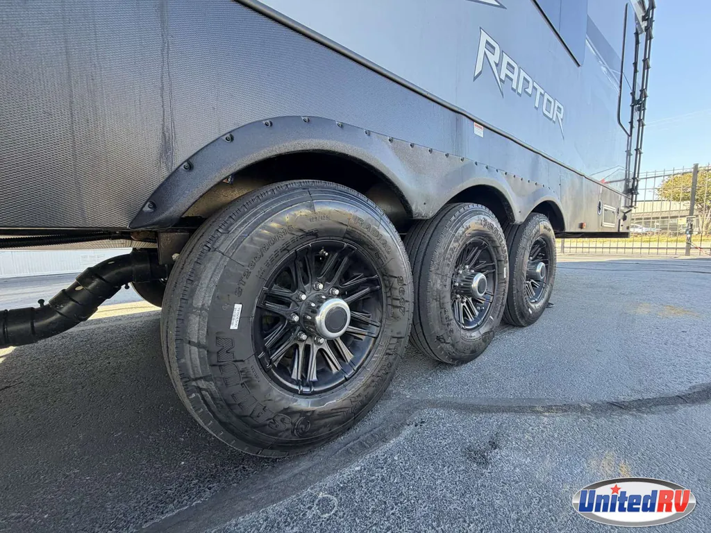 2020 Keystone Raptor 415, Photos photo 12