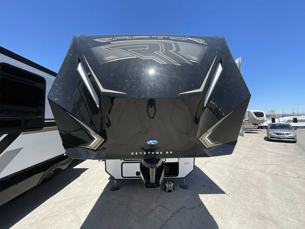 2025 Keystone Raptor 415, Photos photo 4