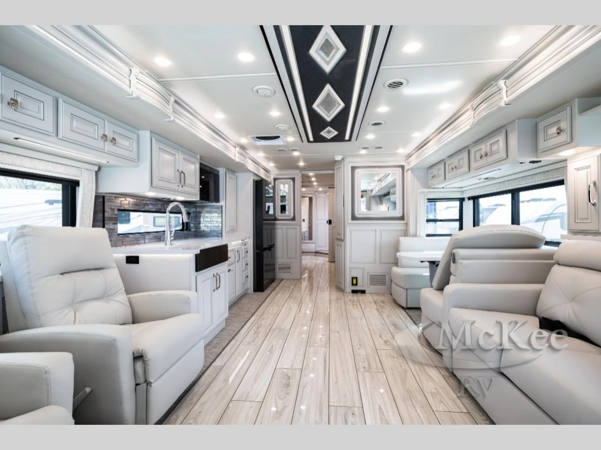 2026 Holiday Rambler Armada 44B dealer photo 2 from McKee RV
