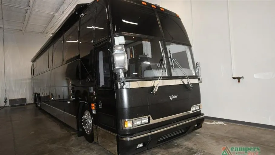2003 Prevost Featherlite Vantare H3-45 - Main photo