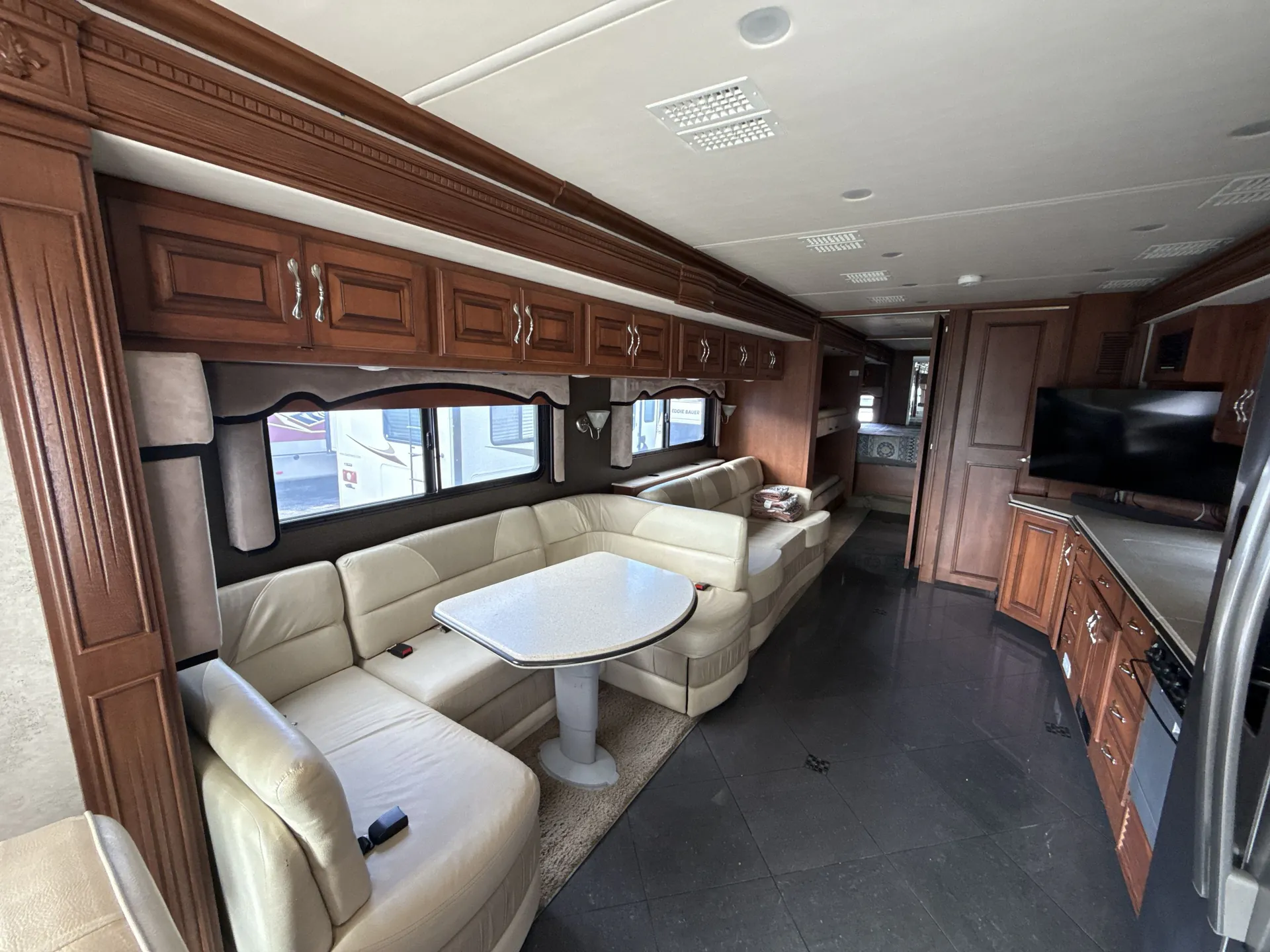 2012 Fleetwood Discovery 40G — living area main