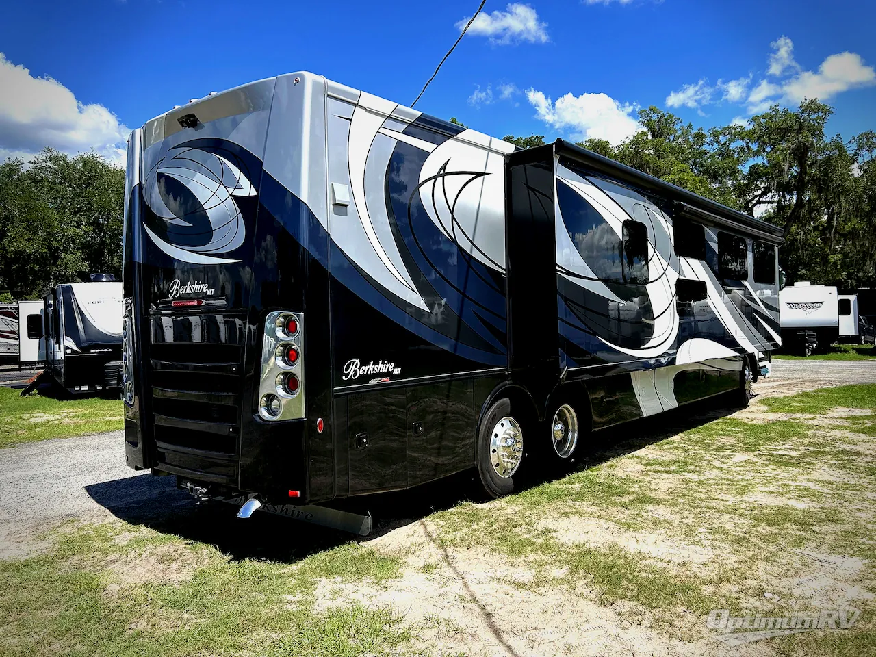 2022 Forest River Berkshire XLT 45CA - Photo 3
