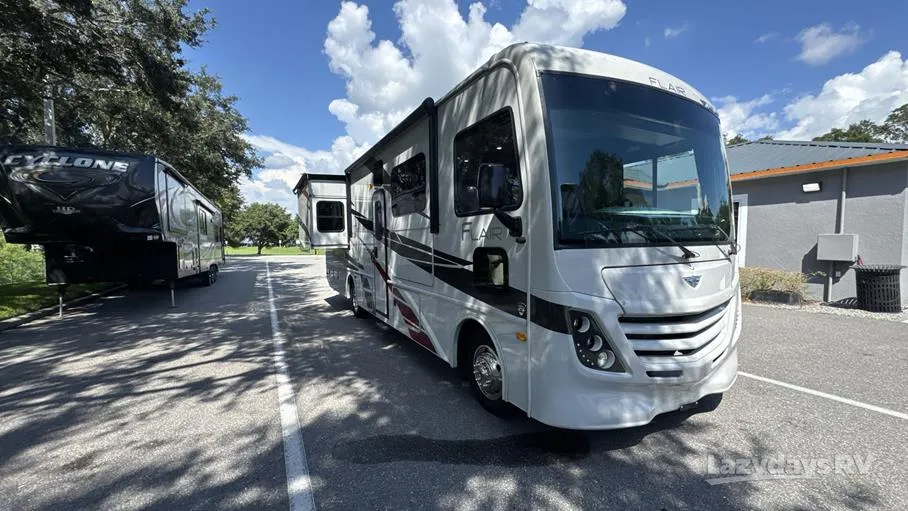 2024 Fleetwood Flair 32N - Photo 2