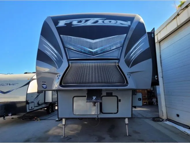 2017 Keystone Fusion 384 - Photo 2