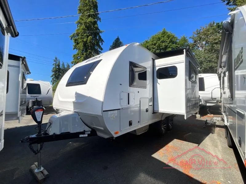 2026 Lance Lance Travel Trailers New    1685 - Photo 2