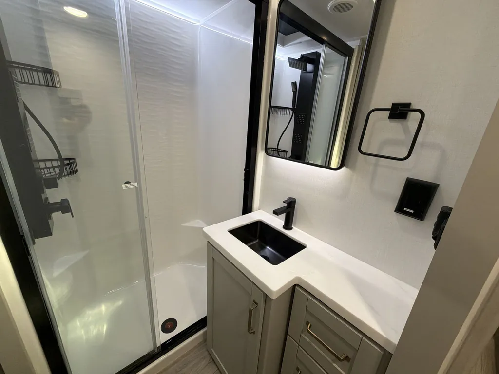 2025 Brinkley Model Z 3610, Photos photo 17