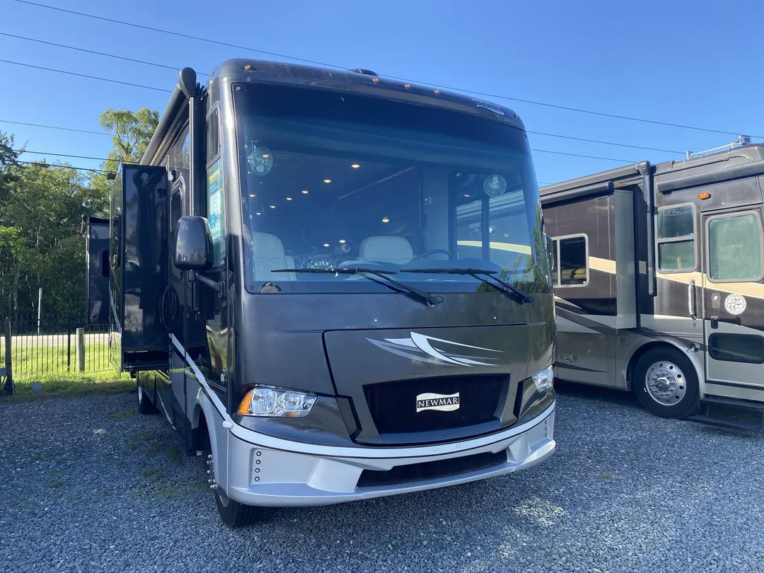2019 Newmar Bay Star Sport 3226