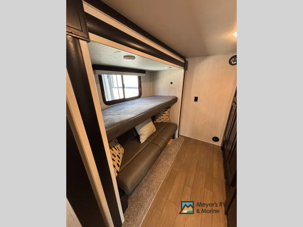 2022 Forest River Wildcat 369MBL, Photos photo 19