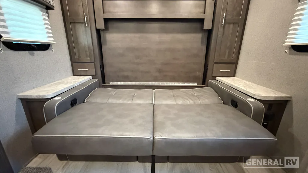 2020 Forest River Flagstaff Micro Lite 25BRDS, Photos photo 9