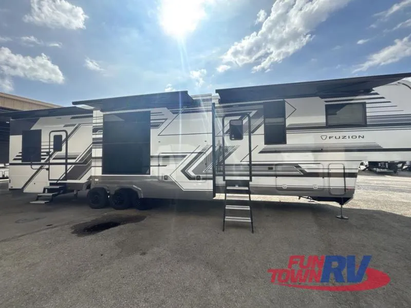 2026 Keystone RV Fuzion New    442 - Photo 4