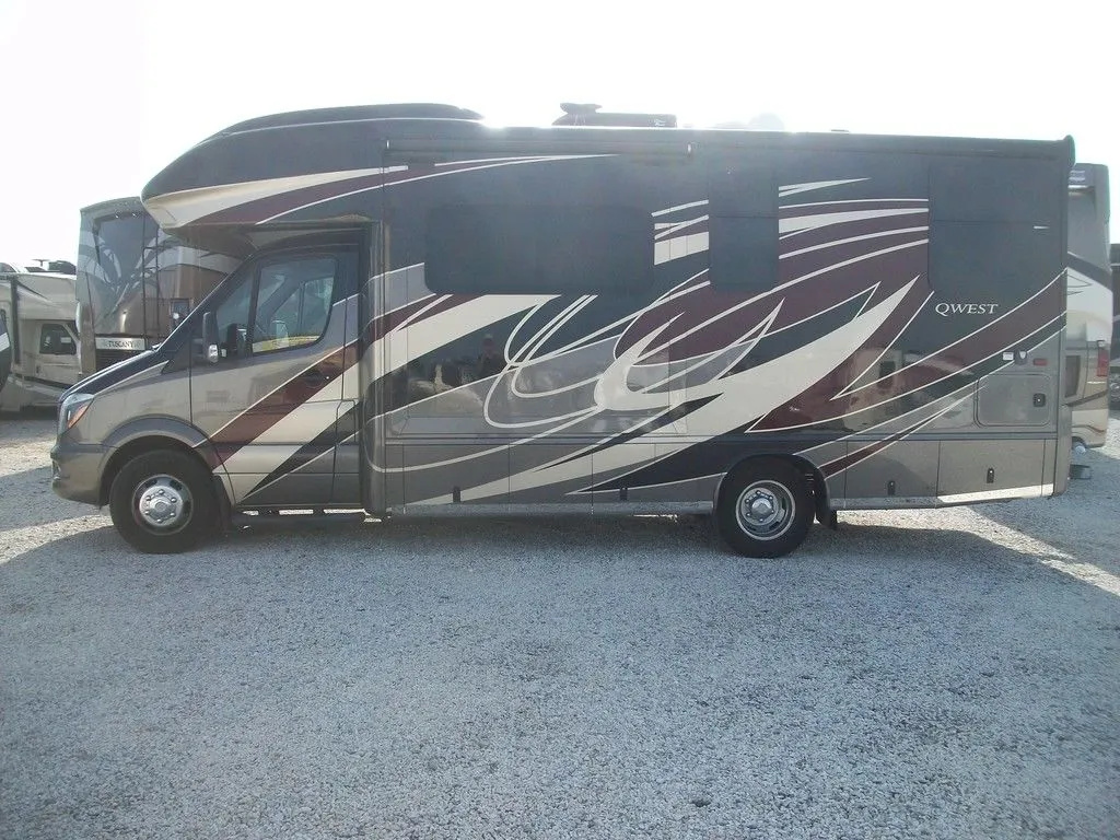 2019 Entegra Coach Qwest 24K - Photo 2