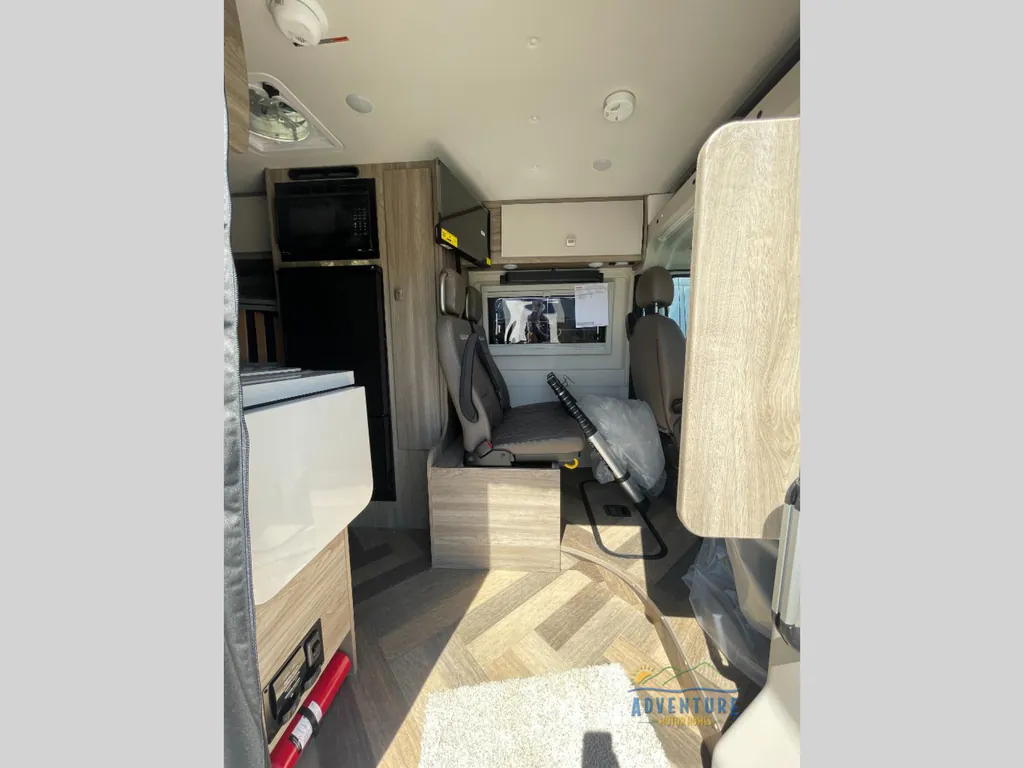 2025 Winnebago Travato 59G, Photos photo 6