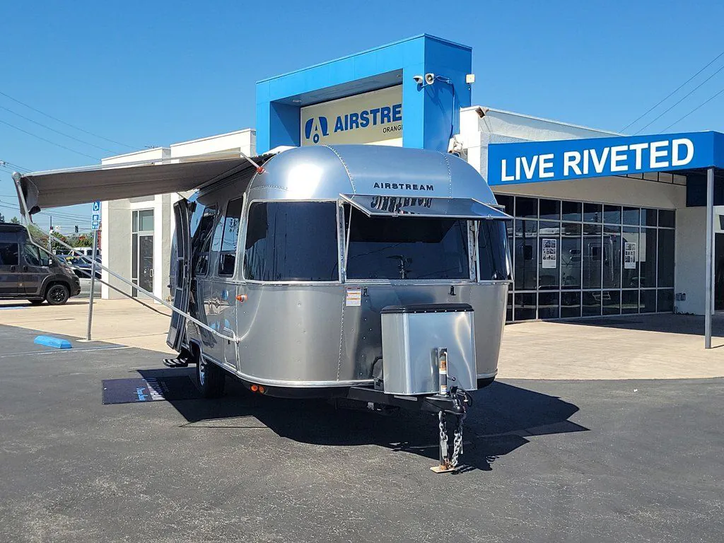 2023 Airstream Bambi 22FB - Photo 3