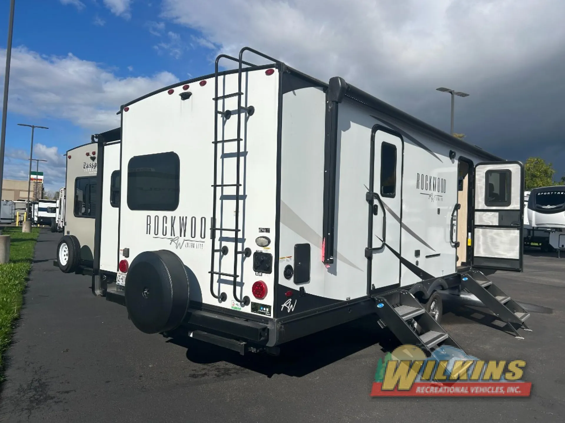 2023 Forest River Rockwood Ultra Lite 2608BS — Photo 6