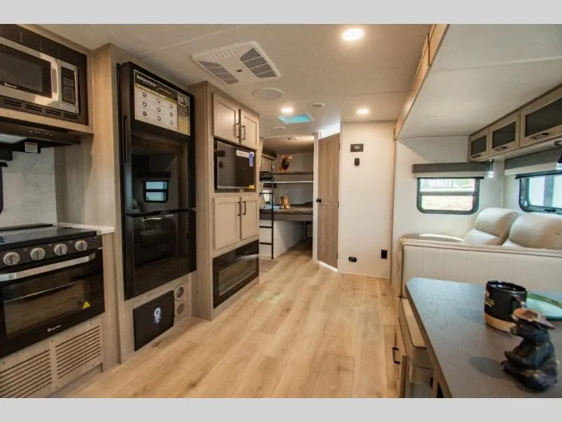 2026 Forest River Rockwood Ultra Lite 2706BH - Photo 4