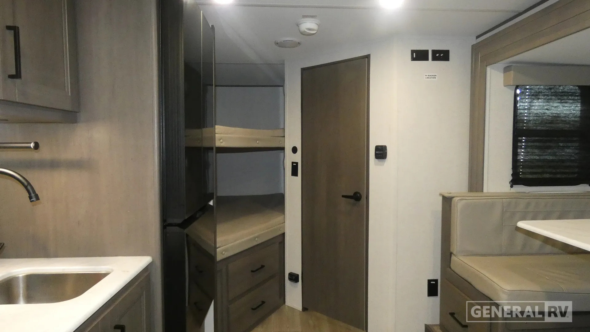 2025 Grand Design Transcend One 161BH - Photo 3
